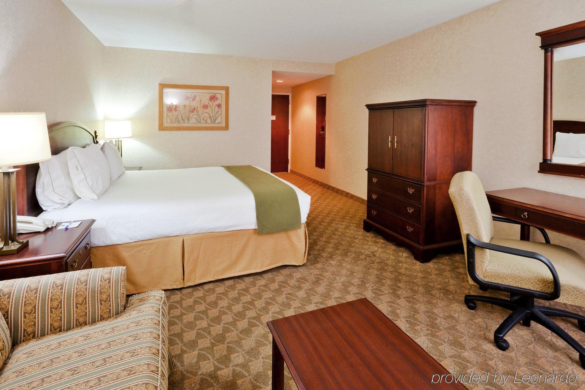 Holiday Inn Express Nashville-Hendersonville, An Ihg Hotel Room photo